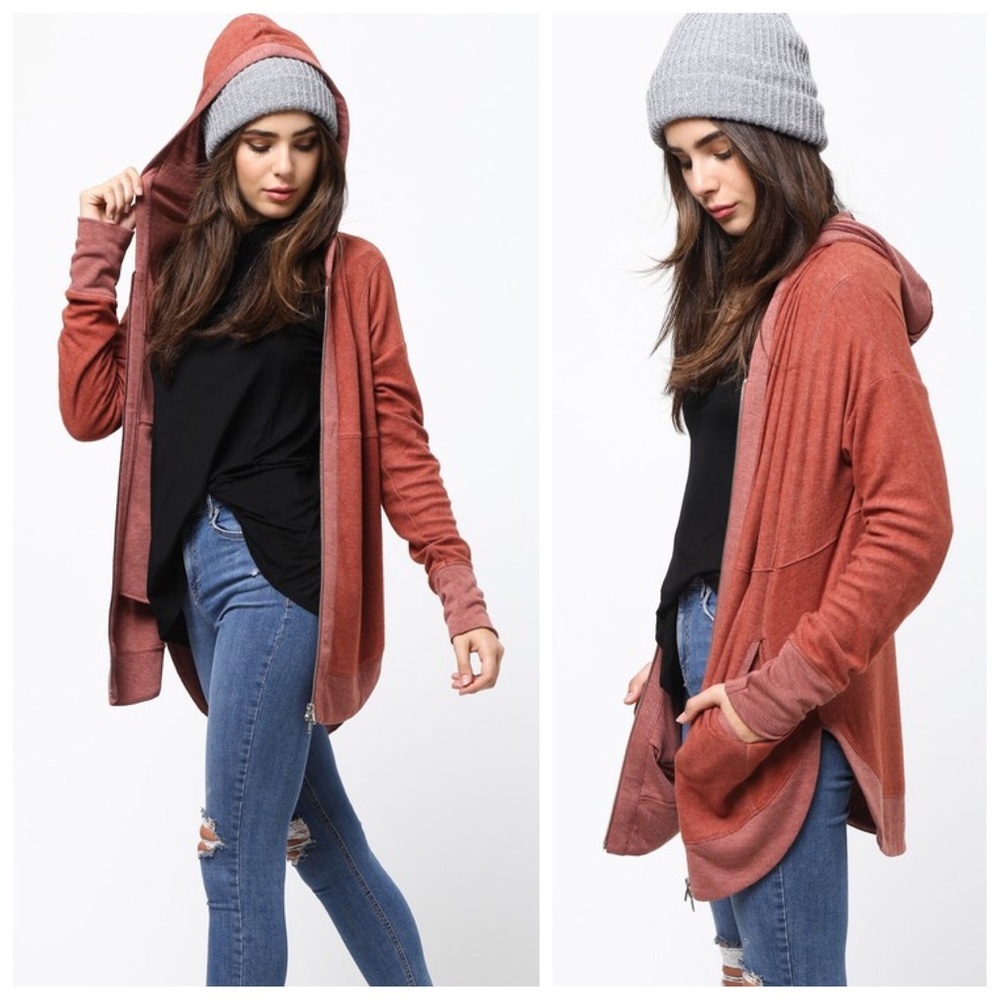 Cozy rust zip up hoodie sweater - Picture 2 of 3